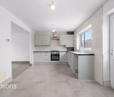 4 bedroom property to rent - Photo 2
