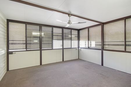 Great location! - Photo 2