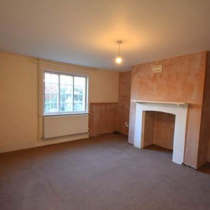 3 bedroom property to rent in Watlington - Photo 1