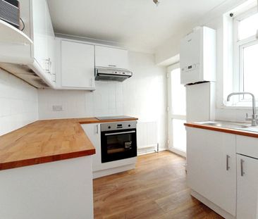1 Bed Flat, Basement, BN1 - Photo 3
