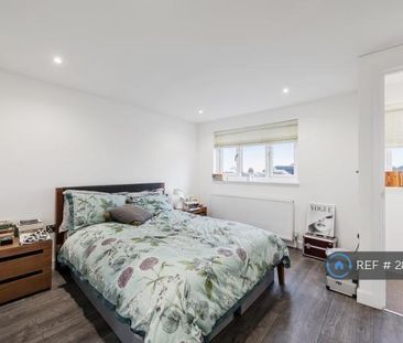 4 bedroom terraced house to rent - Photo 6