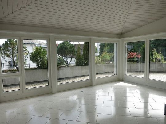 Hochwertige Attikawohnung mit grosser Terrasse - Photo 1