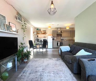 3 bedroom apartment to rent - Photo 3