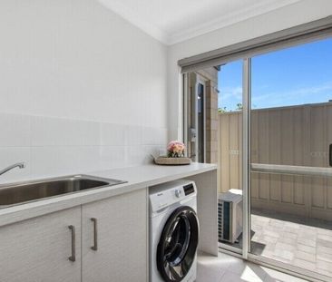 Bassendean - Photo 6
