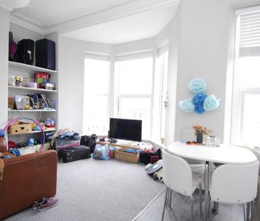 36 Houndiscombe Road, Flat 3 - Photo 1