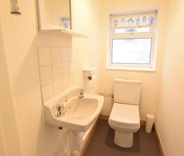 2 bedroom ground floor flat to rent - Photo 4