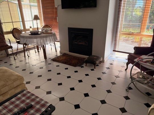 Mcgraths Hill - Photo 1