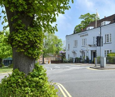 3 King George's Walk, 5 High Street, Esher, Surrey, KT10 - Photo 1