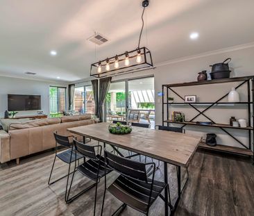 Stunning Contemporary Modern Home - Photo 1