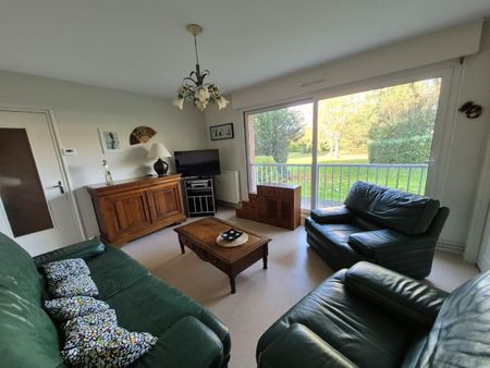 Location Appartement 3 pièces 70m² VALENCIENNES 59300 - Photo 2