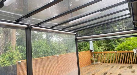 Flat Bush Spacious 5-Bedroom Family Home - Photo 3