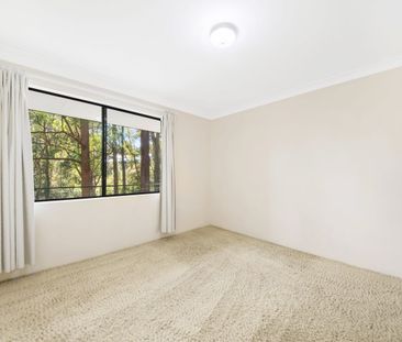 Spacious 2-Bedroom Apartment in Convenient Location - Photo 3