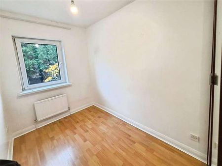 Foster Drive, Penylan, Cardiff, CF23 - Photo 4