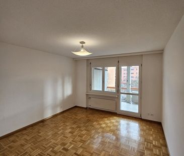 Helle Wohnung an der Grenze Affoltern/Oerlikon - Photo 1