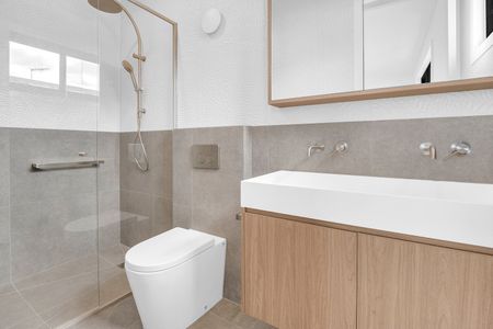 2/140 Yarra Street, Abbotsford VIC 3067 - Photo 2