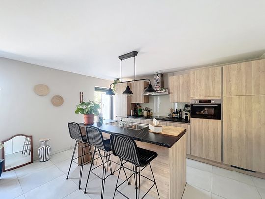 Appartement met één slaapkamer en terras - Foto 1