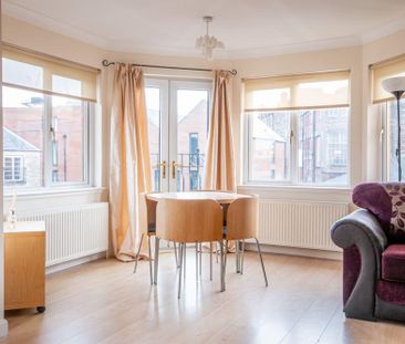 2 bedroom flat to rent - Photo 3