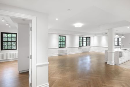 For Lease - 2 Clarendon Avenue Unit# 208, Toronto, Ontario - Photo 3