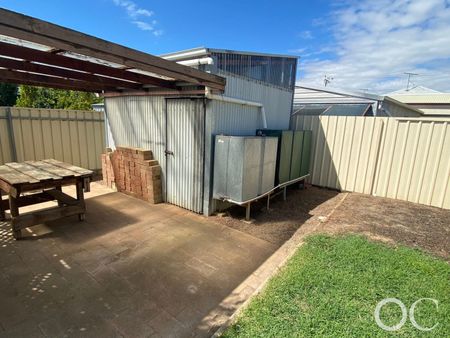 Open The Door to An Ideal Low-maintenance Home In A Great Location - Photo 4