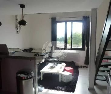 Appartement en location meublée – Plan de la Tour - Photo 1