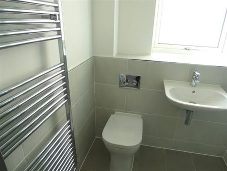 Kingfisher Drive, Maidenhead - Photo 5