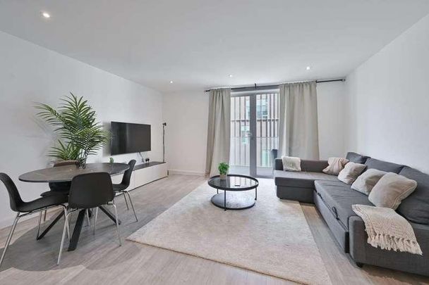 Chandlers Avenue, North Greenwich, SE10 - Photo 1