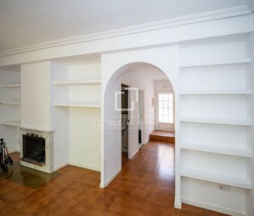 Magnificent Townhouse with a Private Garden in an Exclusive Gated C... - Photo 6