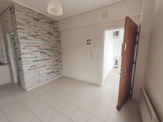 Studio/Γκαρσονιέρα για ενοικίαση Πλατεία Ελευθερίας (Αγρίνιο) - Photo 1