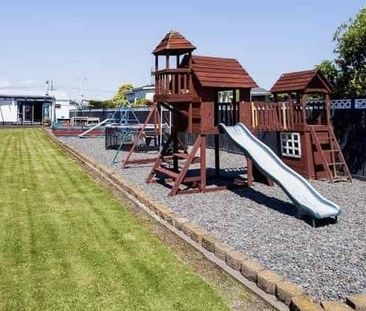 Perfect Family Home - Photo 2