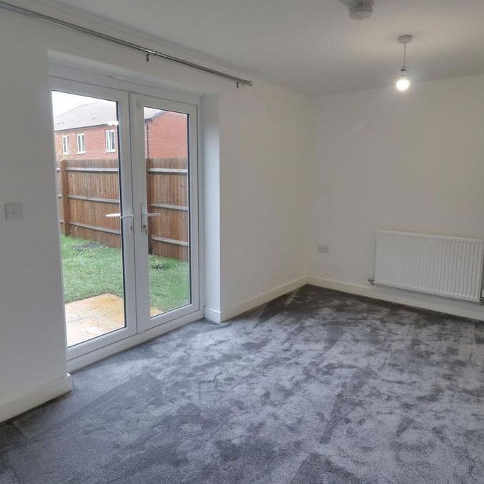 2 bedroom semi-detached house to rent - Photo 1