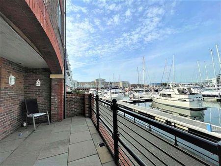 Silver Strand West, Eastbourne, BN23 - Photo 3