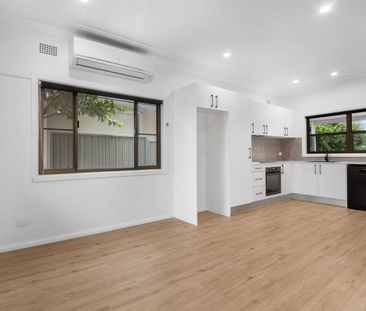 Renovated 2 Bedroom Home - Photo 6