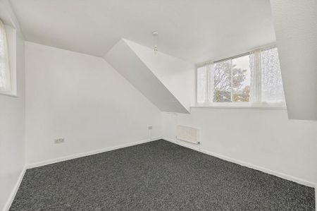 4 bedroom terraced house to rent - Photo 5