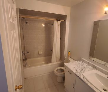 For Lease - 150 Twin Pines Crescent, Brampton, Ontario - Photo 3