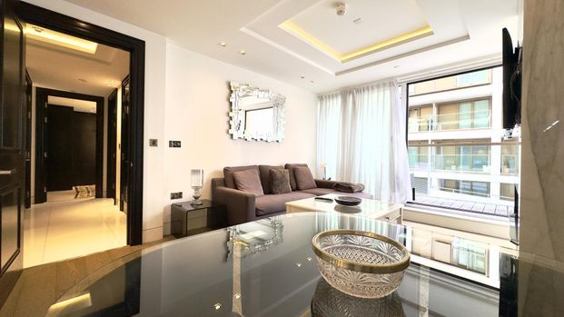 Kensington High Street, London - Photo 1