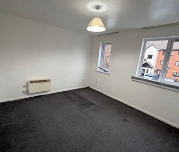 1 Bed Flat, Plowman Close, N18 - Photo 1