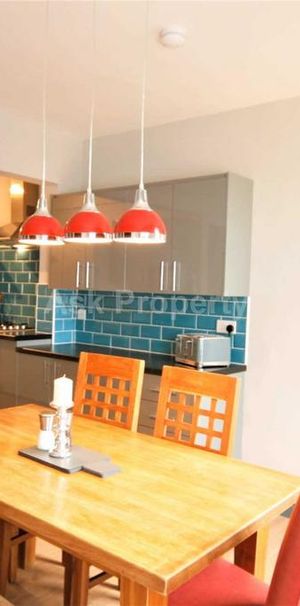 1 bedroom in a house share to rent - Photo 1