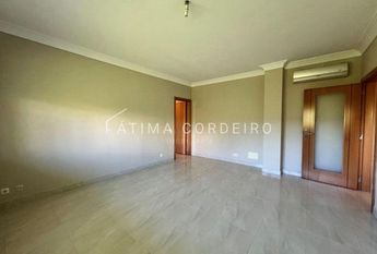 Apartamento T2 em Setúbal