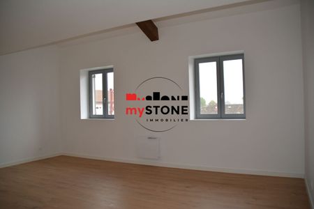 ST ANDRE DE CORCY – A LOUER Appartement T4 de 116 m² rénové à proximité des commerces - Photo 2