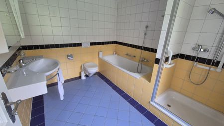 For rent – Superb 6-room apartment in Châtel-St-Denis (FR) - Photo 4