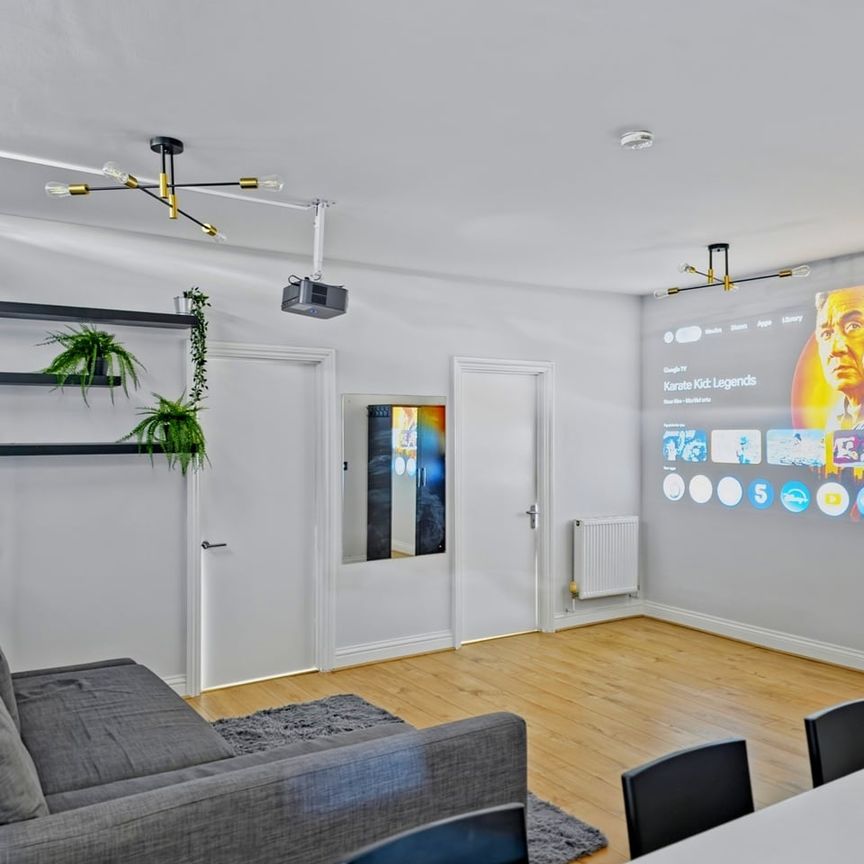 2 Bed Flat, Merton High St, SW19 - Photo 1