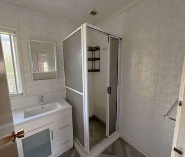 Prime Location! Easy access to all you could need! - Photo 5