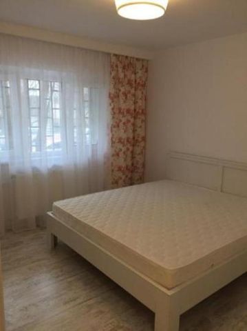 Inchirieri Apartamente 3 camere Bucuresti - Fotografie 4