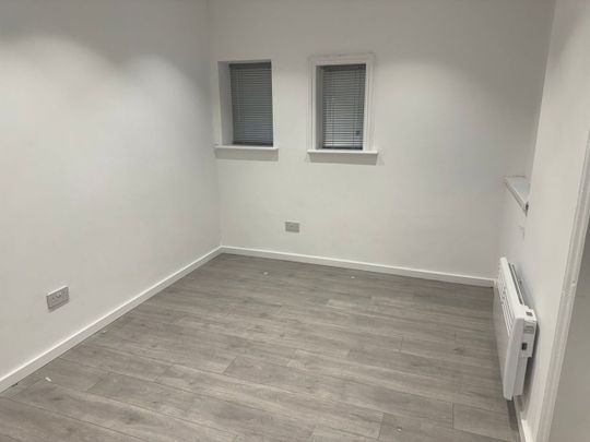 2 Bed Flat, Harewood Road, CR2 - Photo 1