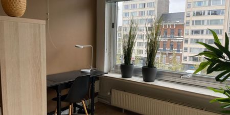 Italiëlei ∣ Gerenoveerd, gemeubeld appartement - Foto 4