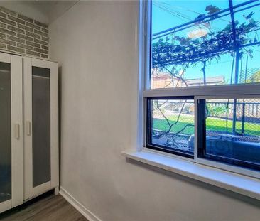 For Lease - 26 BARTON Street Unit# 1, Hamilton, Ontario - Photo 5