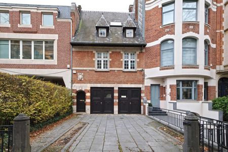 Bois de la Cambre - Hôtel de maître, rénové avec garages - Photo 4