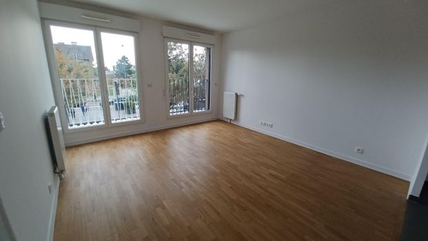 location Appartement T2 DE 41.1m² À ASNIERES - Photo 1