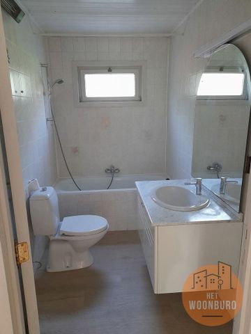 Bungalow met 1 slpk en ruime tuin (10 are) - Photo 4