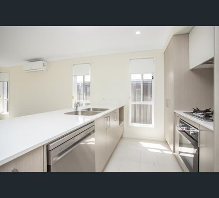 14 Neptune Avenue, Forster, NSW 2428 - Photo 2